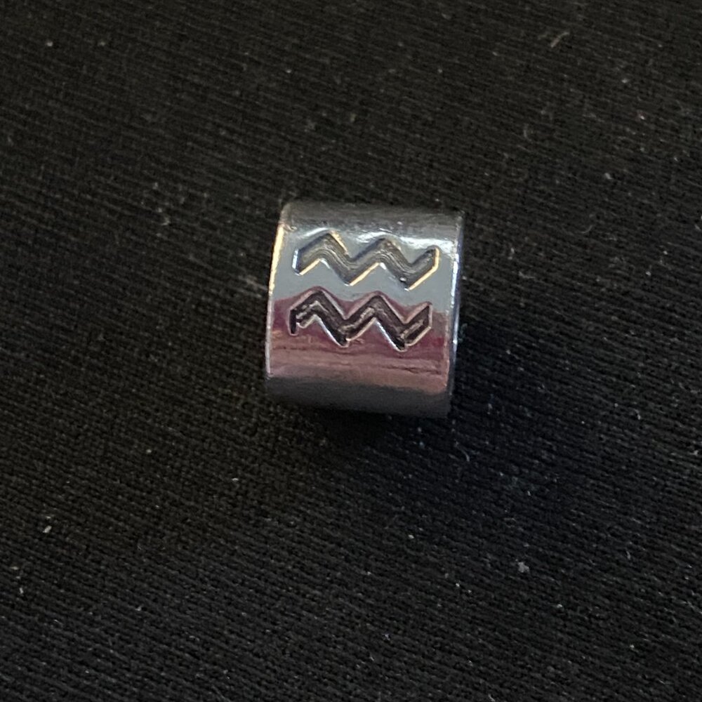 PANDORA Silver Charms (RETIRED) - Love, Happiness, Aquarius - Picture 4 of 4